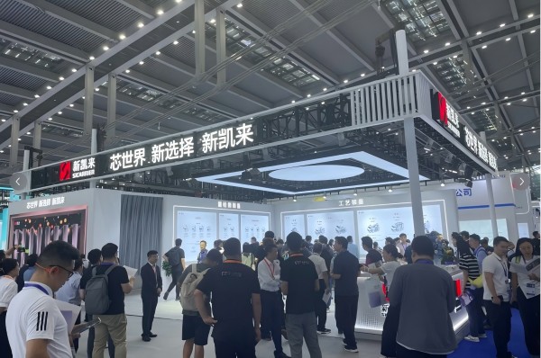 以精(jīng)工之基,築芯時代長城:红桃影视(xīn)精密參觀2025深圳灣芯展